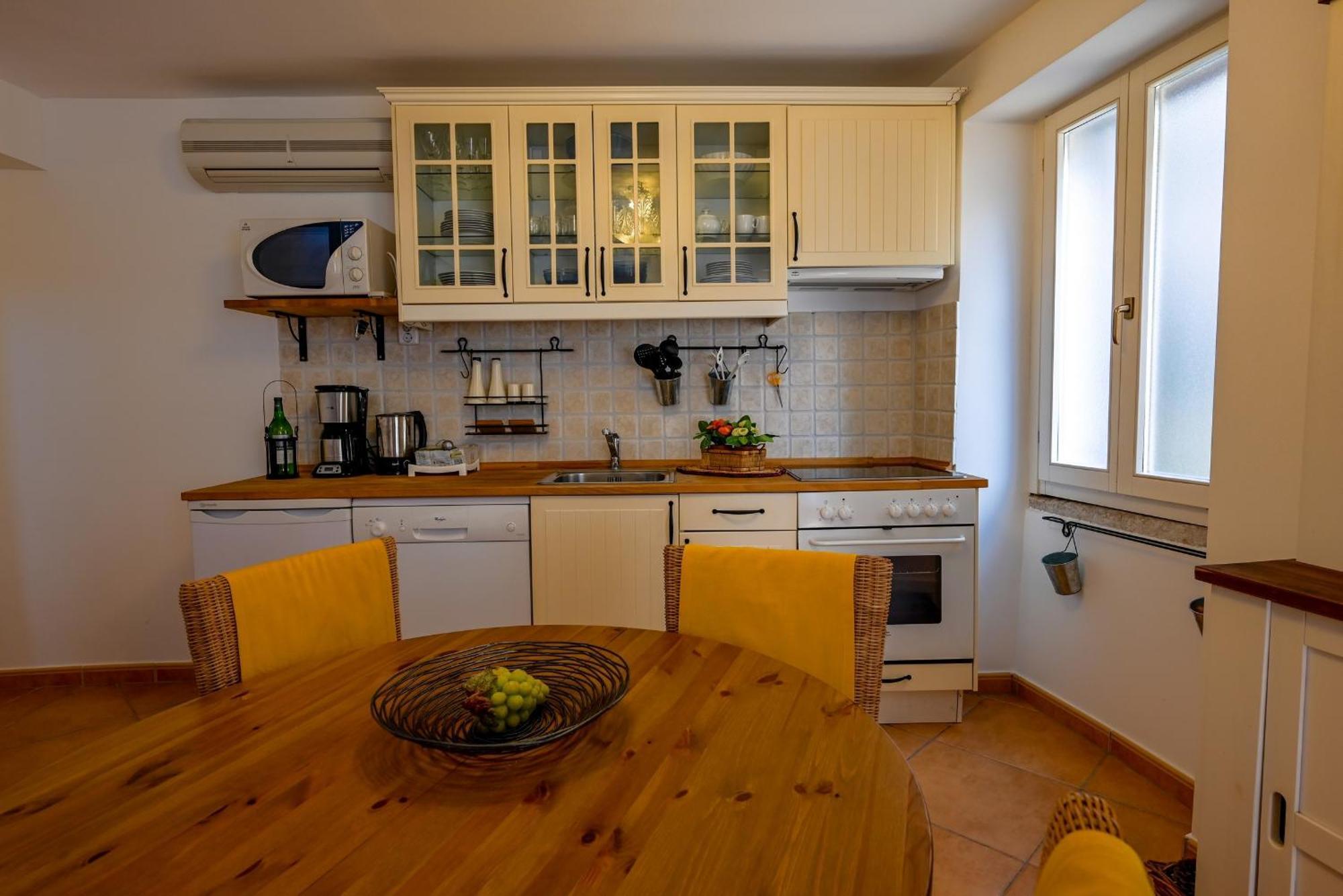 Alice Apartment With Balcony Rovinj Buitenkant foto
